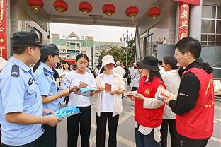 曼晚：曼联错报瓦拉内合同期限，明夏到期&球员希望激活续约条款